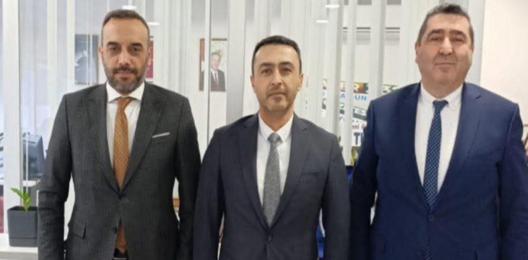 Eski Dostlar Buluştu!?v=1