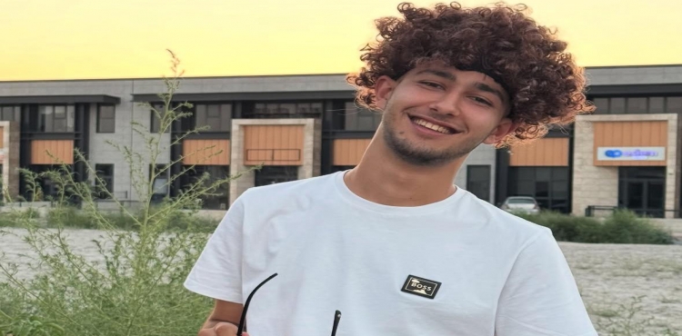 Emirhan Aksakal Geliyor!?v=1