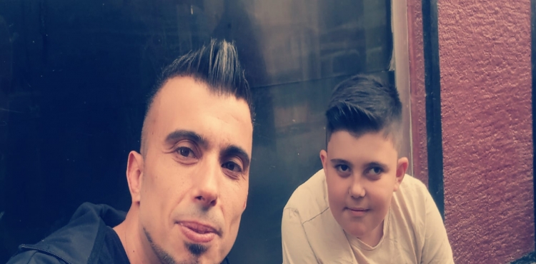 Adem ve Özkan Can mutlu ve neşeli!?v=1